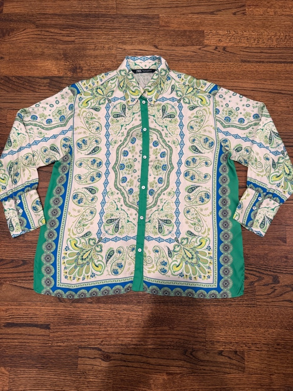 Vintage-Inspired Green Paisley Button-Down Shirt